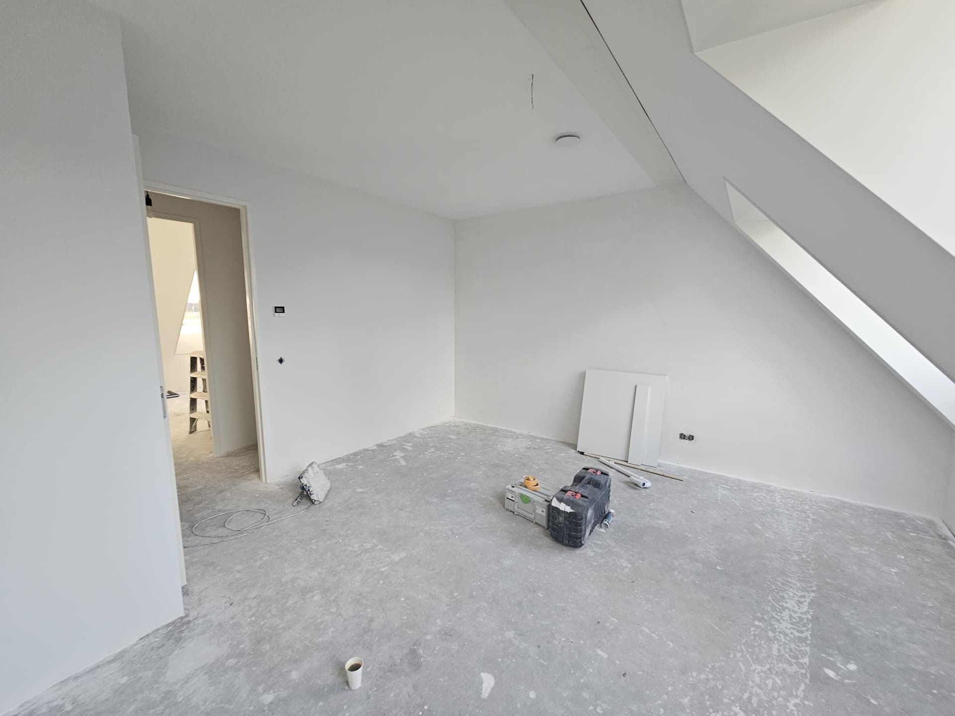 De kracht van de perfecte voorbereiding: van renovlies tot designwand 4/4